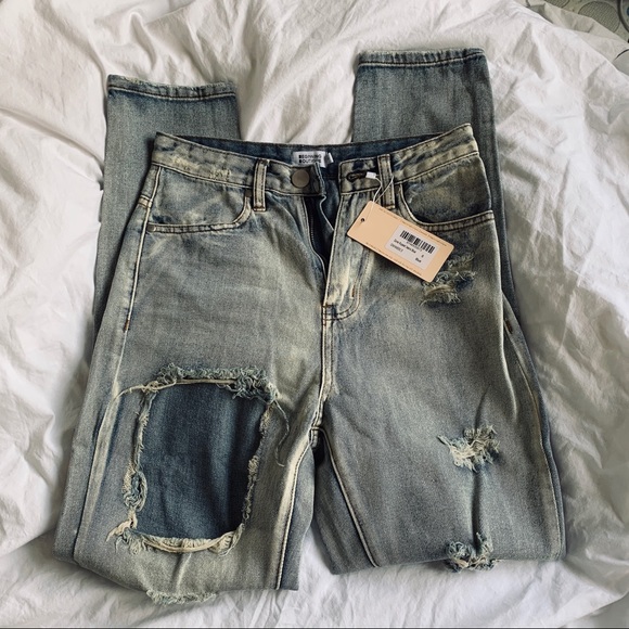 Ripped Jeans - Picture 5 of 7